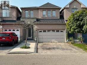 Building Photo - 63D View Green Crescent
