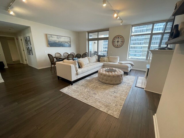 Foto del edificio - 530 N Lake Shore Dr