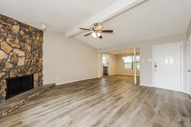 Foto del edificio - 1137 Harvest Hill Cir