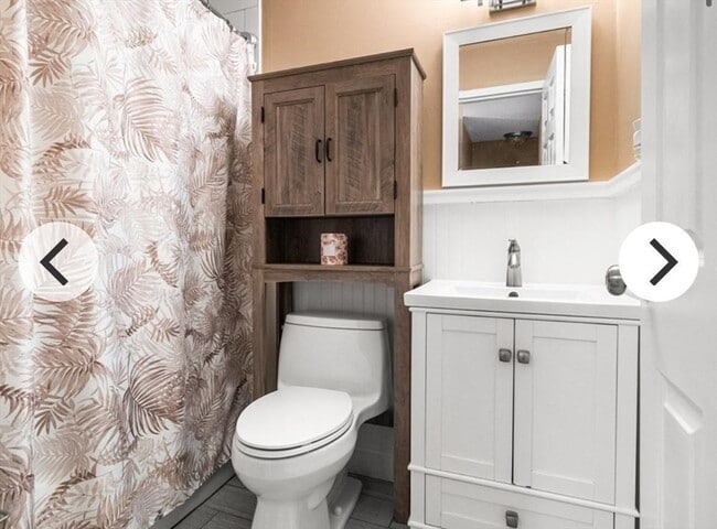 Building Photo - 2 Janet Rd