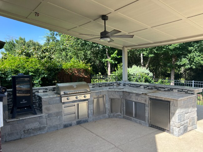 Foto del edificio - 21103 Kelliwood Arbor Ln