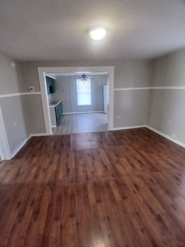 Building Photo - For Rent: 2BR/1BA Home in Muncie!