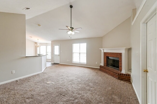 Building Photo - 7395 Bridle Cove