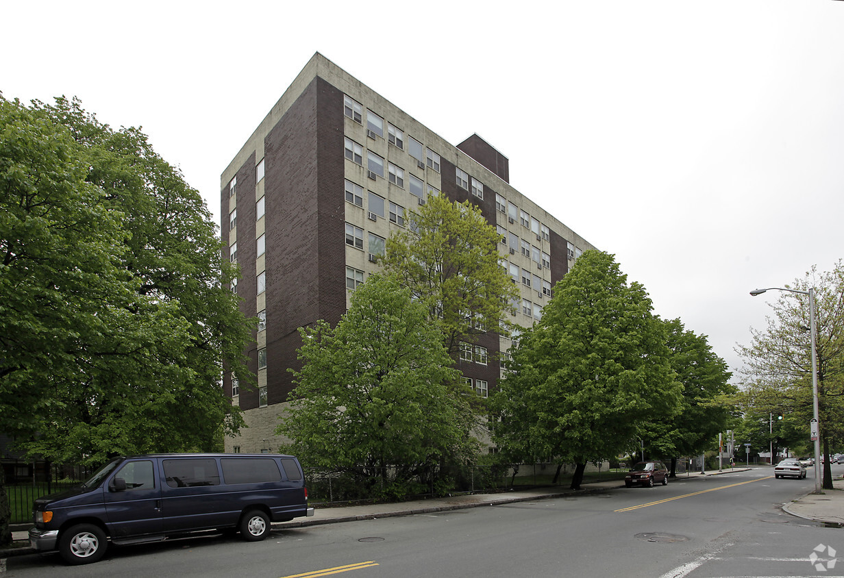 Building Photo - Louis Barett Residential