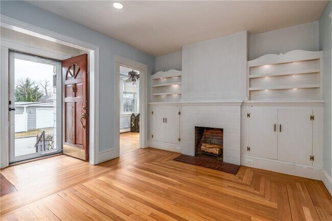 Building Photo - 41 Berwick Ln