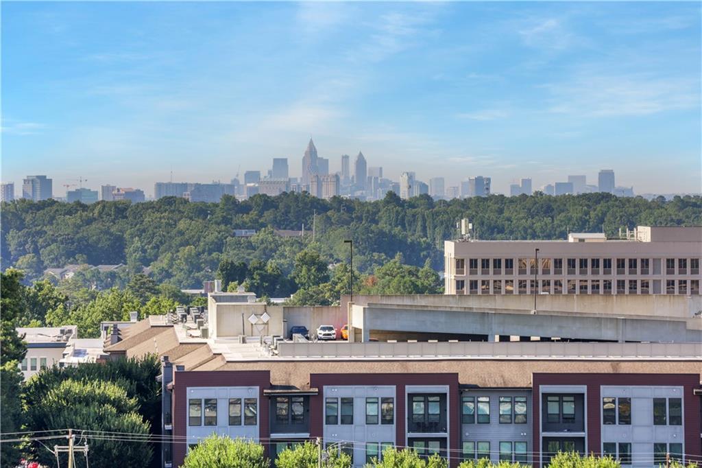 Foto principal - 300 Johnson Ferry Rd