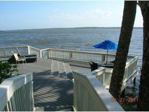 Building Photo - 225 S Tropical Trail