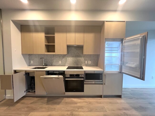 Photo du bâtiment - 95 Mcmahon Dr