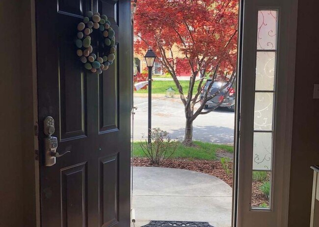 Foto del edificio - 1211 Lindsay Ln