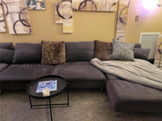 Building Photo - 6730 Vernon Ave S