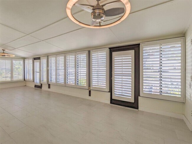 Foto del edificio - 6504 Lincoln Rd