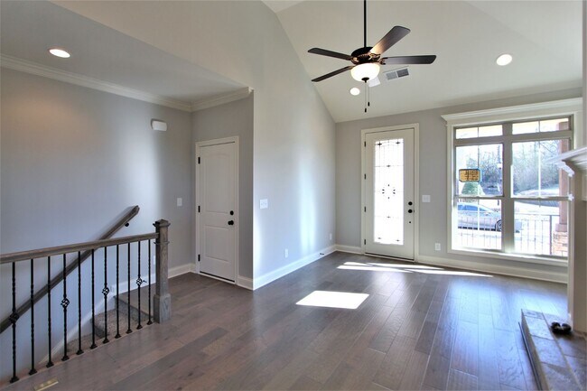 Building Photo - Gated Community Living in Hermitage Springs