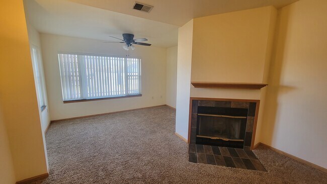 Foto del edificio - 6645 Scattergood Ln