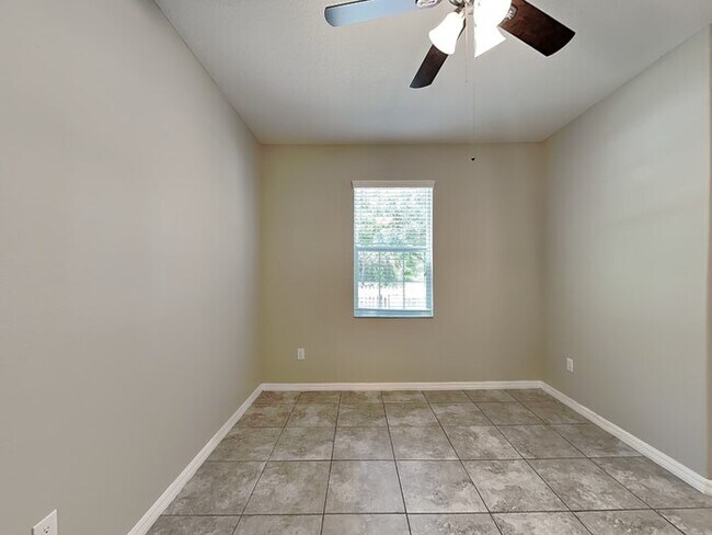 Foto del edificio - 21087 Pleasant Plains Pkwy