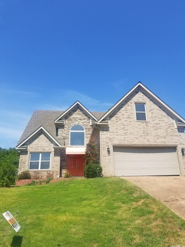 16 Frankfort Ct, Little Rock, AR 72223 House Rental in Little Rock