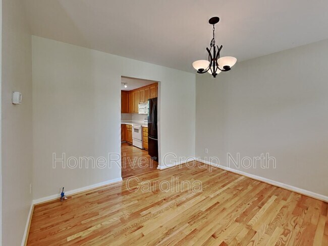 Foto del edificio - 5 Moss Cove Ct