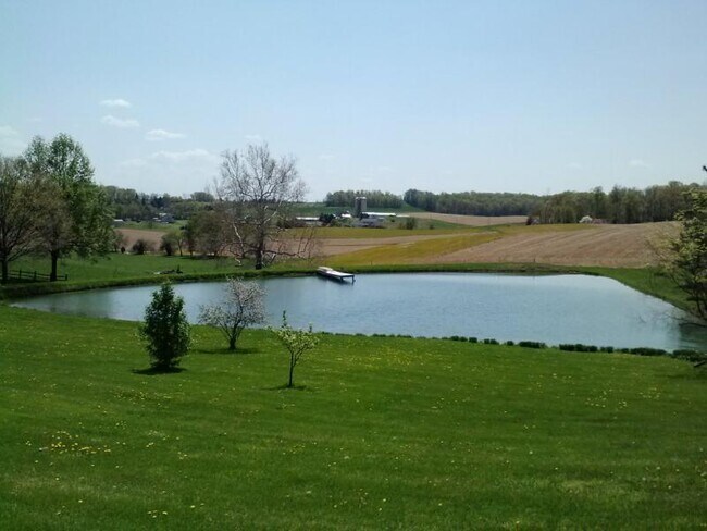 Foto del edificio - 2839 Uniontown Rd