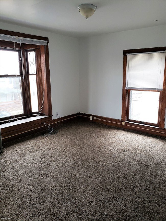 Foto del edificio - 3 br, 1 bath Duplex - 123 College Pl Unit # 2