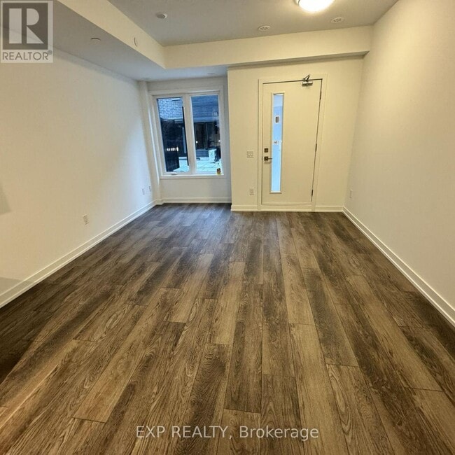 Photo du bâtiment - 3069 Pharmacy Ave