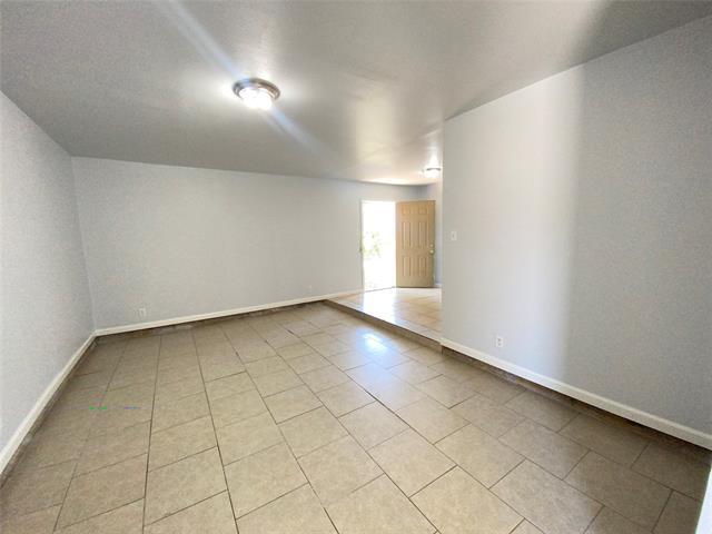 Foto del edificio - 6810 Trail Lake Dr