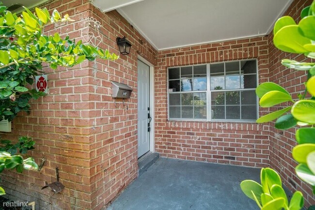 Foto del edificio - 2 br, 2 bath House - 1212 Carriage Lane