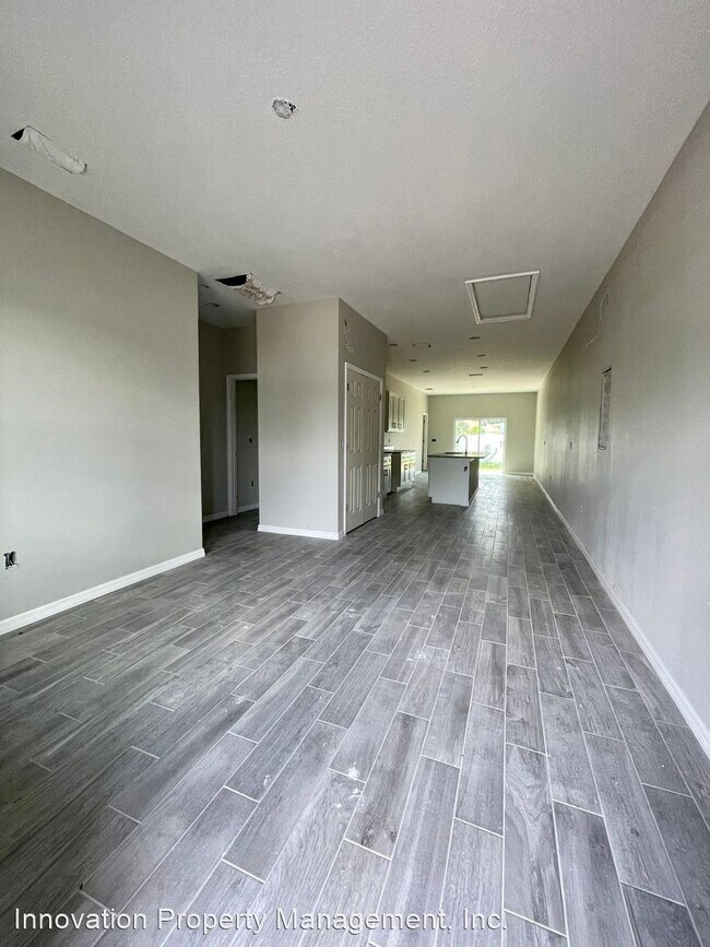 Building Photo - 3 br, 2 bath House - 722 Camel Court
