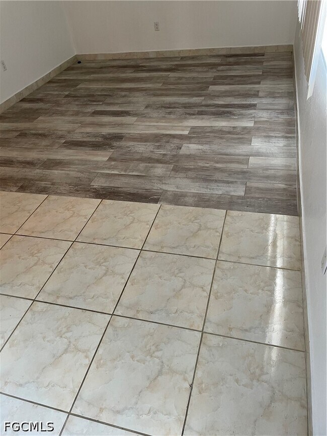 Building Photo - 4906 Victoria Dr