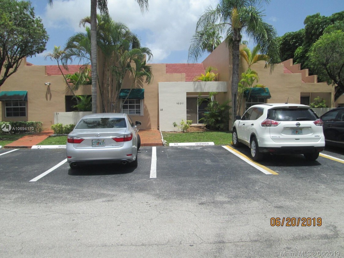 Primary Photo - 10315 SW 154th Cir Ct