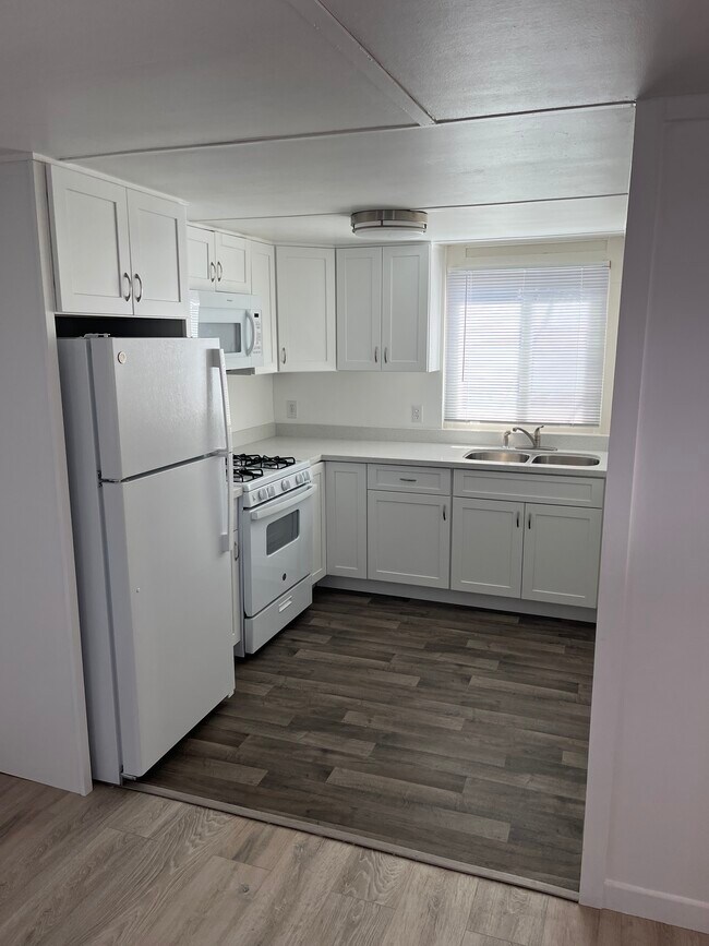 Foto del edificio - 5056 Hawley Blvd