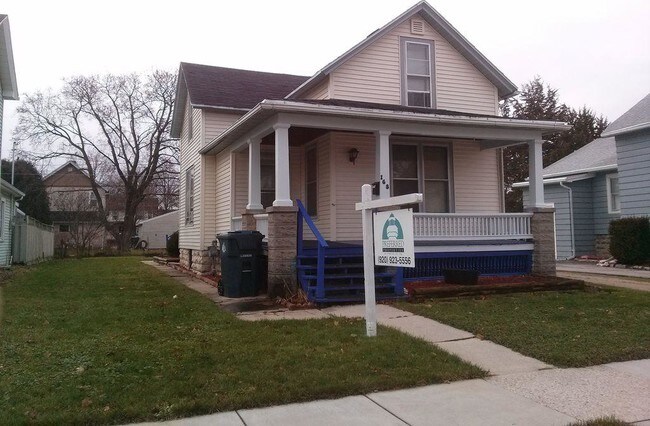 Building Photo - 168 3rd St