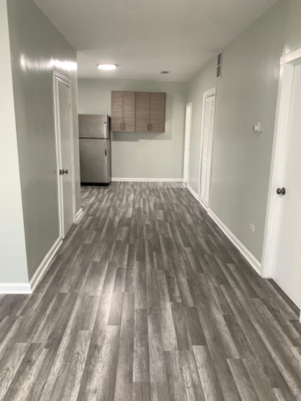 Photo - 1419 W 51st St Apartment