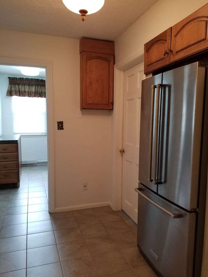 13785 Cedar Rd South Euclid, OH 44118 – photo 4