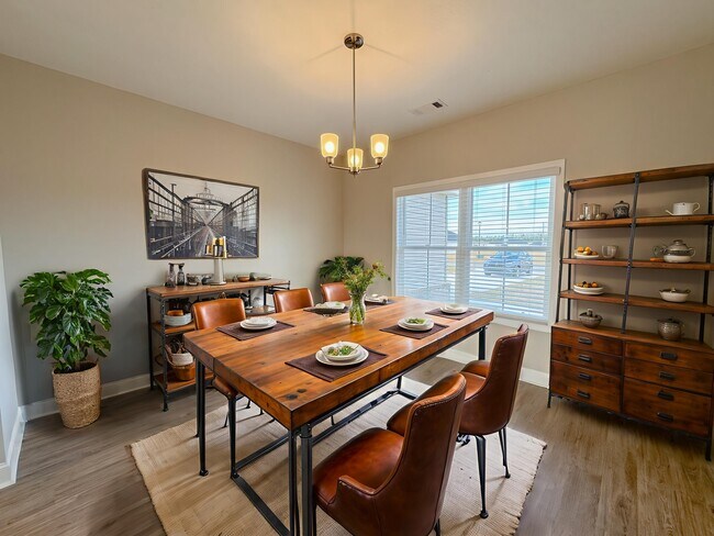 Foto del edificio - 310 Parkersburg Ln