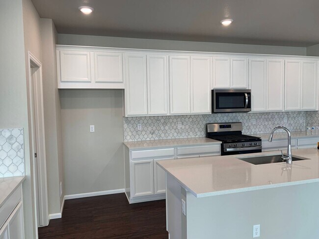 Foto del edificio - 7164 Bedlam Dr