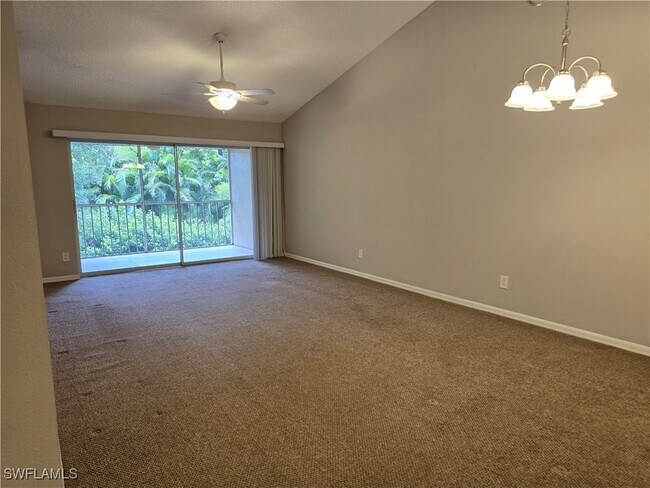 Foto del edificio - 605 Squire Cir