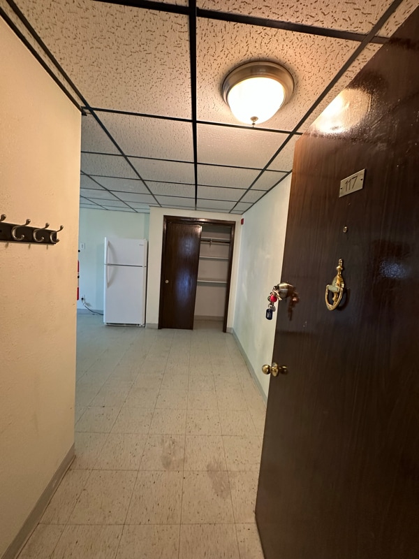 Primary Photo - 320 Oak Ave N