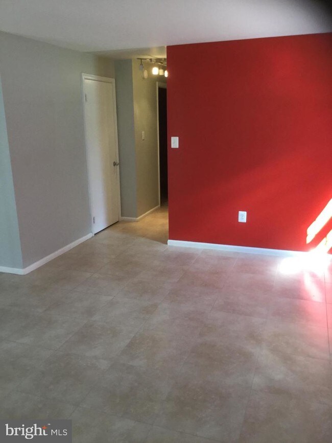 10200 Arizona Cir Bethesda Md 20817 Townhouse For Rent In