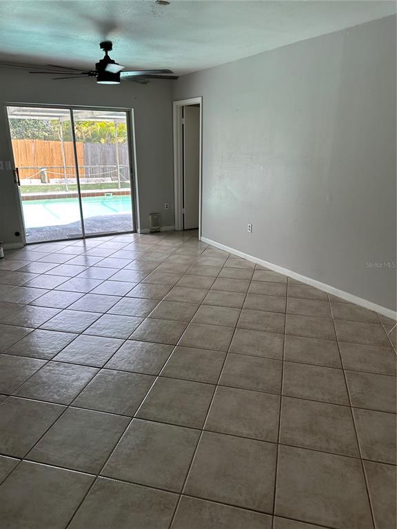 Foto del edificio - 2334 Colonial Ct