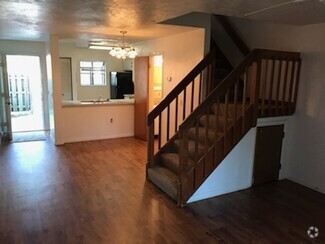 Building Photo - 4026 SW 21st Ln