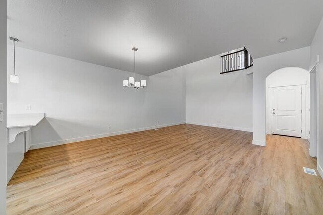 Foto del edificio - 3904 Hardman Way