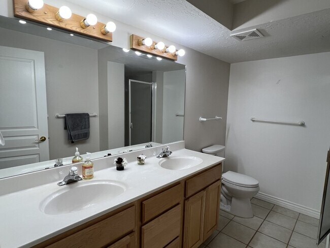 Photo - 1219 Bridle Trail Rd (Draper, UT) Apartment