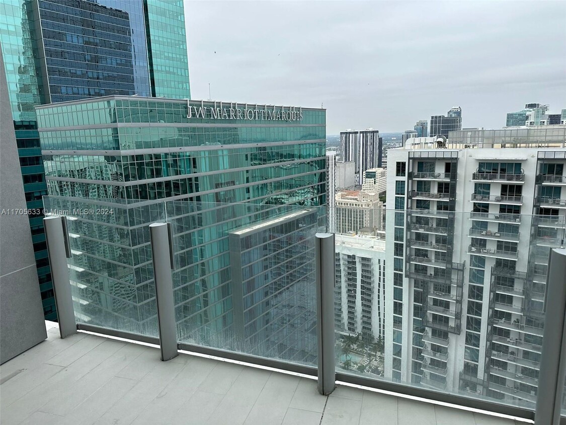 Foto principal - 300 Biscayne Blvd Way