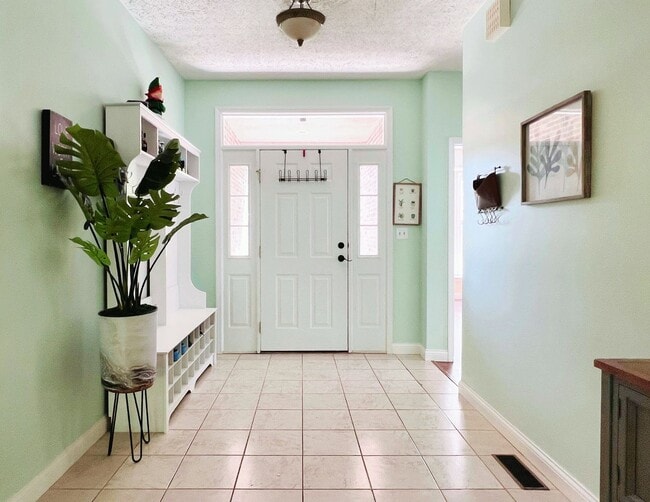 Building Photo - 5BD/3BA spacious house close to Purdue Uni...