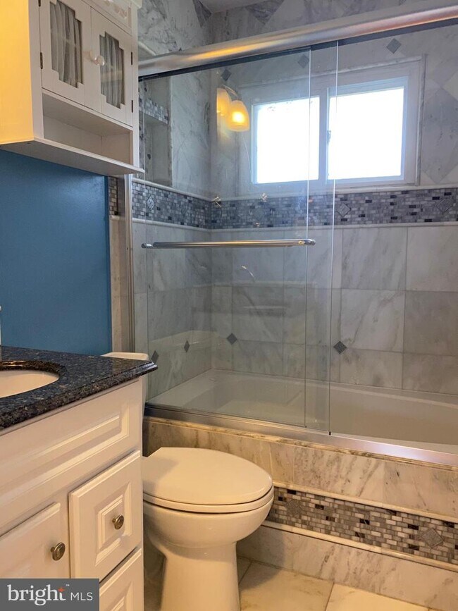 Building Photo - 3611 Dannys Ln