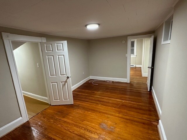 Primary Photo - 3201 Howard Park Ave
