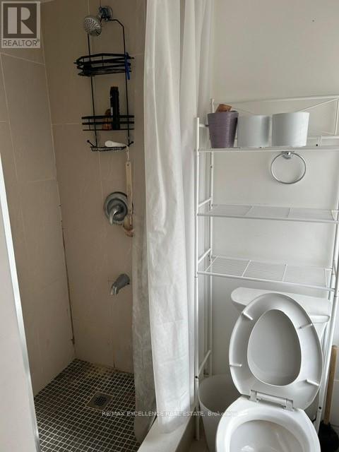 Photo du bâtiment - 1114 College St