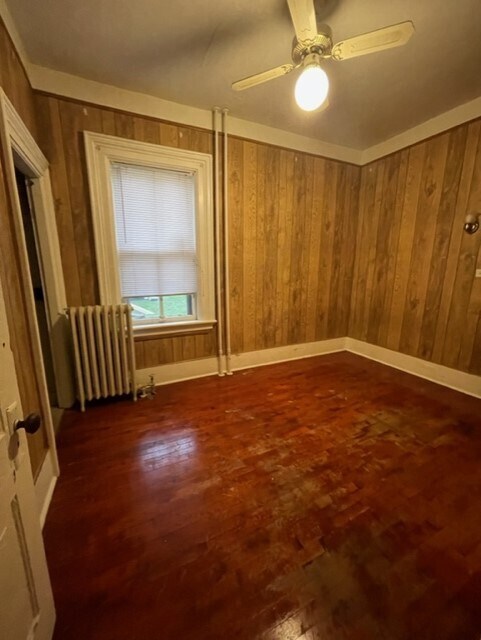 Building Photo - 929 7th St S