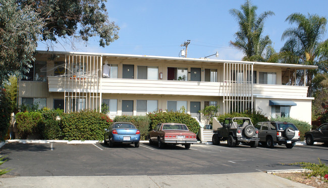 Building Photo - Casa Del Rey