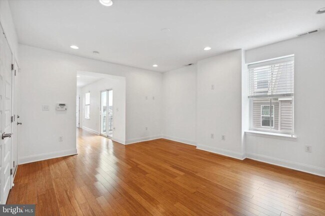 Foto del edificio - 1014 DeKalb St