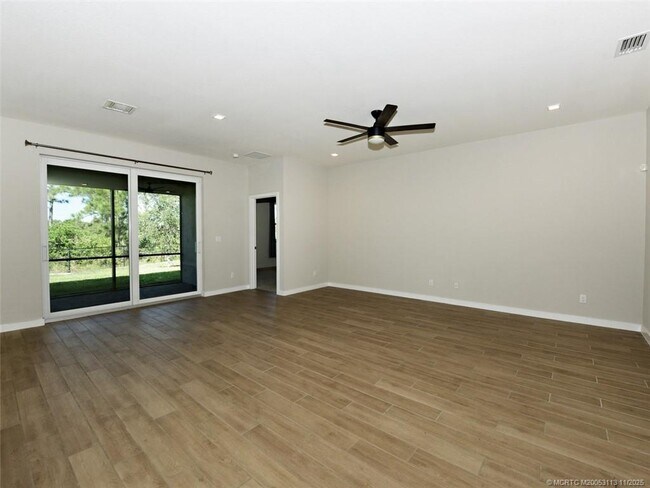 Foto del edificio - 4554 NW King Ct